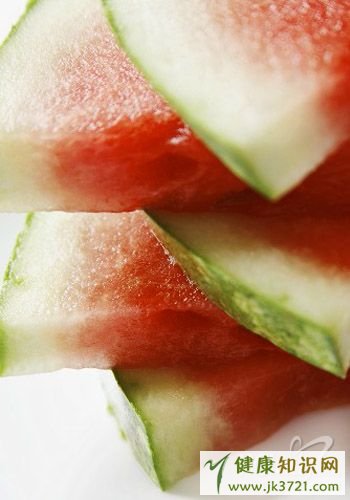 孕妇吃西瓜有益，但别吃太多