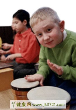 音乐促进孩子发育不同龄需求不同