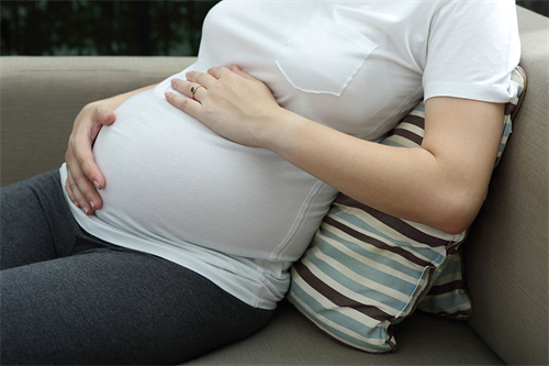 孕期吃什么有助于保胎？这4种水果最好别吃！