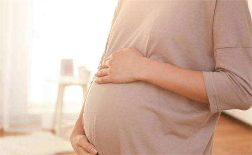 孕妇三伏天出汗好不好？三伏天孕妇出汗怎么回事