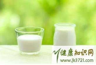 你给宝宝喝酸奶了吗宝宝喝酸奶的好处插图1