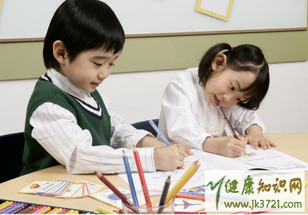 孩子情商高的表现孩子情商高有哪些好处插图1 孩子情商高的表现孩子情商高有哪些好处插图1