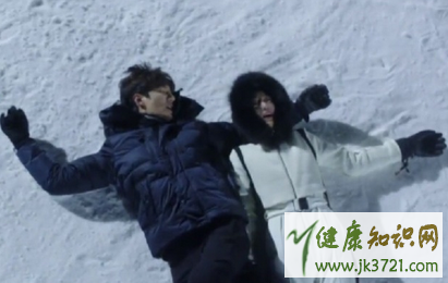 蓝色大海的传说全智贤滑雪鞋什么牌子全智贤滑雪鞋同款价格插图 蓝色大海的传说全智贤滑雪鞋什么牌子全智贤滑雪鞋同款价格插图