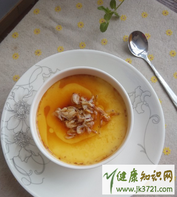 蒸鸡蛋可以放虾皮吗怎样做虾皮蒸鸡蛋给孩子吃插图11 蒸鸡蛋可以放虾皮吗怎样做虾皮蒸鸡蛋给孩子吃插图11
