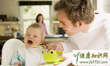 宝宝挑食怎么办预防挑食的方法插图3 宝宝挑食怎么办预防挑食的方法插图3
