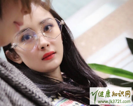 percylau什么牌子percylau的杨幂同款眼镜多少钱插图 percylau什么牌子percylau的杨幂同款眼镜多少钱插图