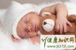 宝宝睡眠曲有什么好处宝宝听睡眠曲的注意事项插图