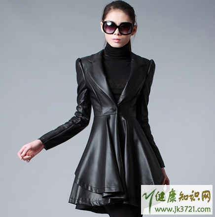 皮衣为什么会有褶皱皮衣皱了怎么弄平插图1