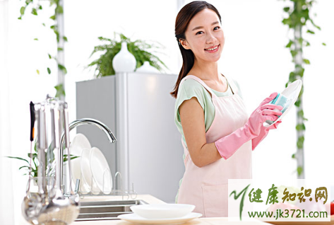 孕妇可以用洗洁精洗碗吗孕妇用洗洁精洗碗会影响胎儿吗插图