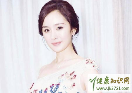 杨幂长裙是什么牌子杨幂电影节同款长裙在哪买插图