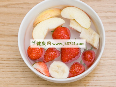 五种水果给宝宝吃在当心插图