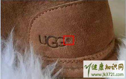ugg雪地靴真假辨别方法ugg雪地靴价格多少钱插图3 ugg雪地靴真假辨别方法ugg雪地靴价格多少钱插图3