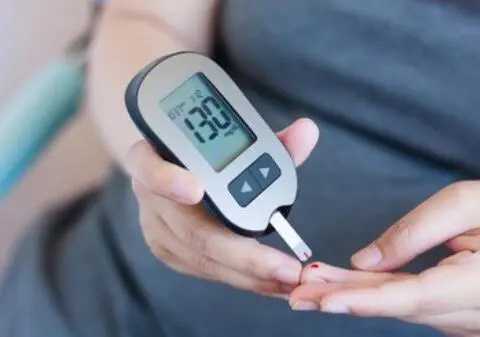 怀孕期间血糖高怎么控制吃什么好点？妊娠糖尿病预防方法插图