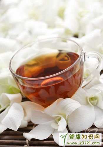 多喝玫瑰花茶缓解经期抑郁插图 多喝玫瑰花茶缓解经期抑郁插图