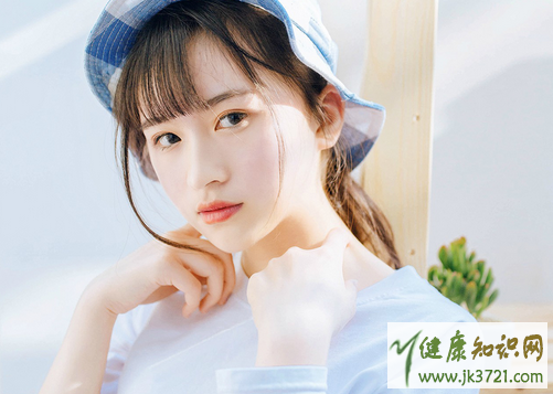 夏天不得不学的技能Get百变衣服的穿法视频插图