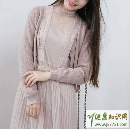 2017春季流行什么样的服饰春季流行服装及穿搭女生版插图17 2017春季流行什么样的服饰春季流行服装及穿搭女生版插图17