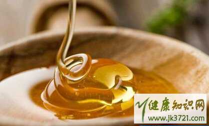 女性经期能喝蜂蜜吗多喝蜂蜜茶缓解腹痛插图2 女性经期能喝蜂蜜吗多喝蜂蜜茶缓解腹痛插图2