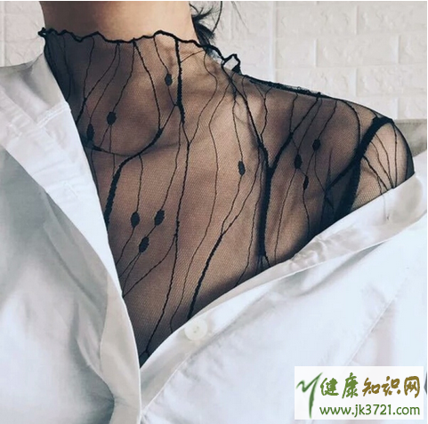 2017春季流行什么样的服饰春季流行服装及穿搭女生版插图3 2017春季流行什么样的服饰春季流行服装及穿搭女生版插图3