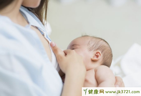 不喂母乳会得乳腺癌吗母乳喂养能降低乳腺癌风险插图