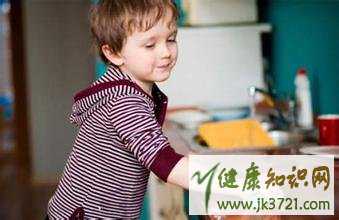 应该尽早让孩子学会做家务吗做家务对孩子好处多插图1