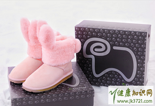 郑恺的兔子鞋多少钱明星同款兔耳朵雪地靴在哪买插图