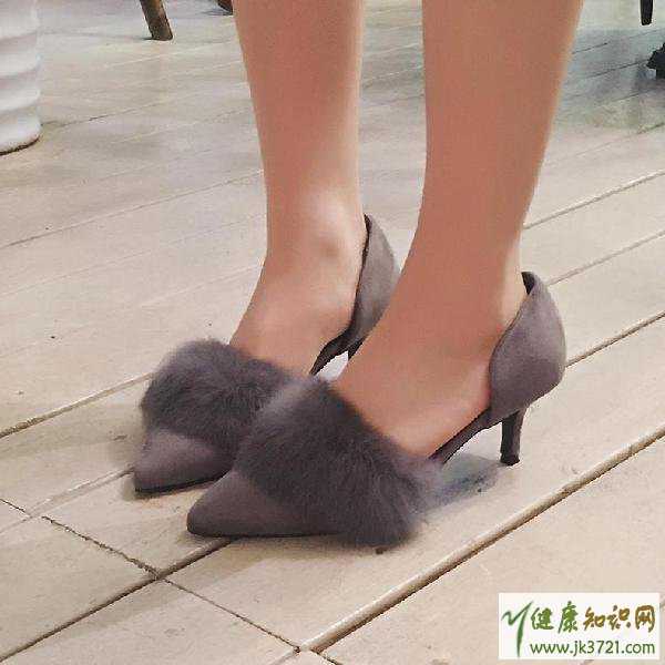 猫跟鞋为什么叫猫跟鞋好看的猫跟鞋品牌有哪些插图3