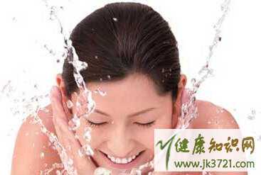 14岁女生姨妈期跑步体育课猝死女生经期不能做什么插图1