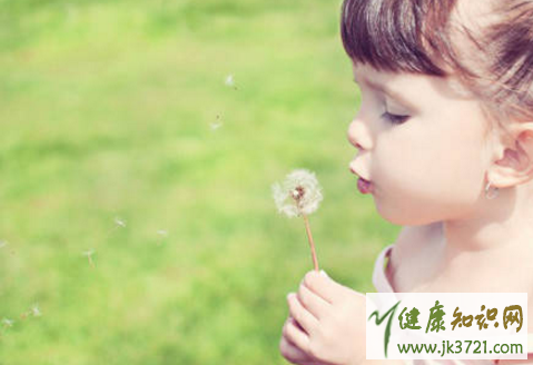 小孩舌头烫伤怎么办舌头烫伤多久能好插图1 小孩舌头烫伤怎么办舌头烫伤多久能好插图1