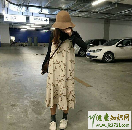 2017春季流行什么样的服饰春季流行服装及穿搭女生版插图22 2017春季流行什么样的服饰春季流行服装及穿搭女生版插图22