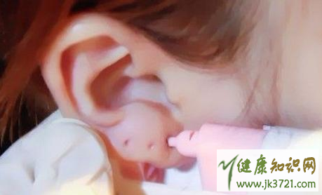 小孩可以打耳洞吗小孩打耳洞有哪些风险插图