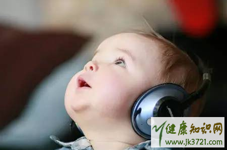 孩子智力发育标准怎样开发孩子的智力插图1