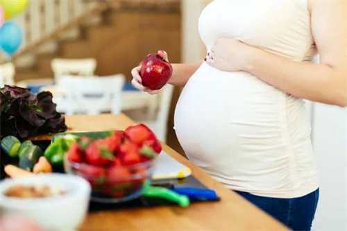 孕期出现这些症状可能生男孩?哪些食物能提高生男孩的几率?插图 undefined
