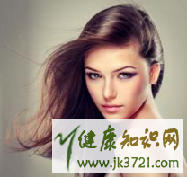 女性头发分叉怎么办预防头发分叉的方法插图