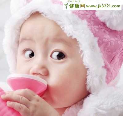 宝宝吃什么奶最安全最健康插图
