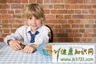 儿童不吃早餐对身体有什么危害儿童早餐吃什么好插图