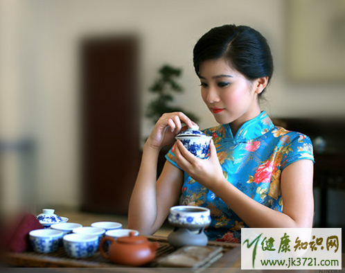 女人能不能喝茶叶茶女性经常喝茶的好处与坏处插图1