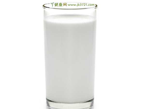 孕妇喝牛奶好吗？准妈如何选择奶制品插图
