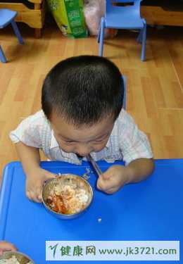 第一次上幼儿园宝贝轻松说再见插图