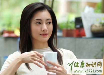 女人能不能喝茶叶茶女性经常喝茶的好处与坏处插图