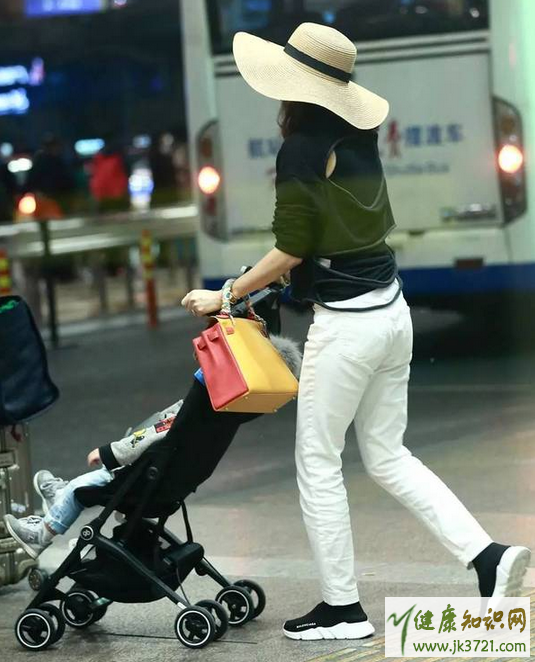 巴黎世家袜子鞋多少钱巴黎世家袜子鞋v商nmd2024原价插图12