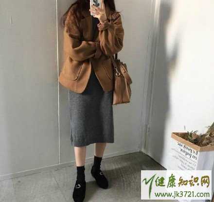 小个子女生搭配推荐小个子女生穿衣技巧插图4 小个子女生搭配推荐小个子女生穿衣技巧插图4