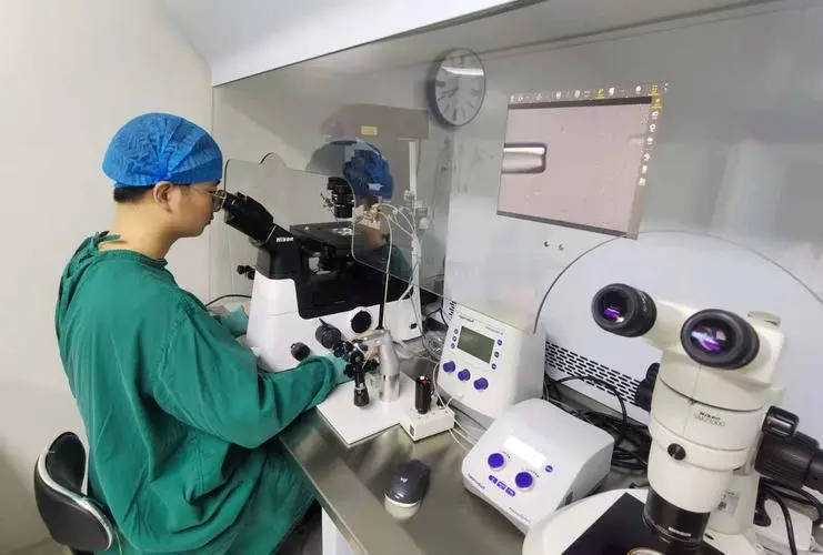 重庆第三代试管婴儿医院排名如何?附重庆试管医院费用及成功率插图 重庆第三代试管婴儿医院排名如何?附重庆试管医院费用及成功率插图