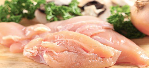 婴儿添加肉类辅食应该先吃猪肉还是先吃鸡肉？插图
