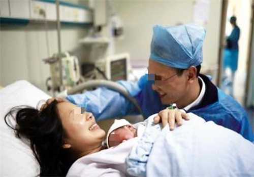 46岁妇女绝经一年做供卵试管自怀危险吗?55岁绝经后还能怀上孩子吗?插图 46岁妇女绝经一年做供卵试管自怀危险吗?55岁绝经后还能怀上孩子吗?插图